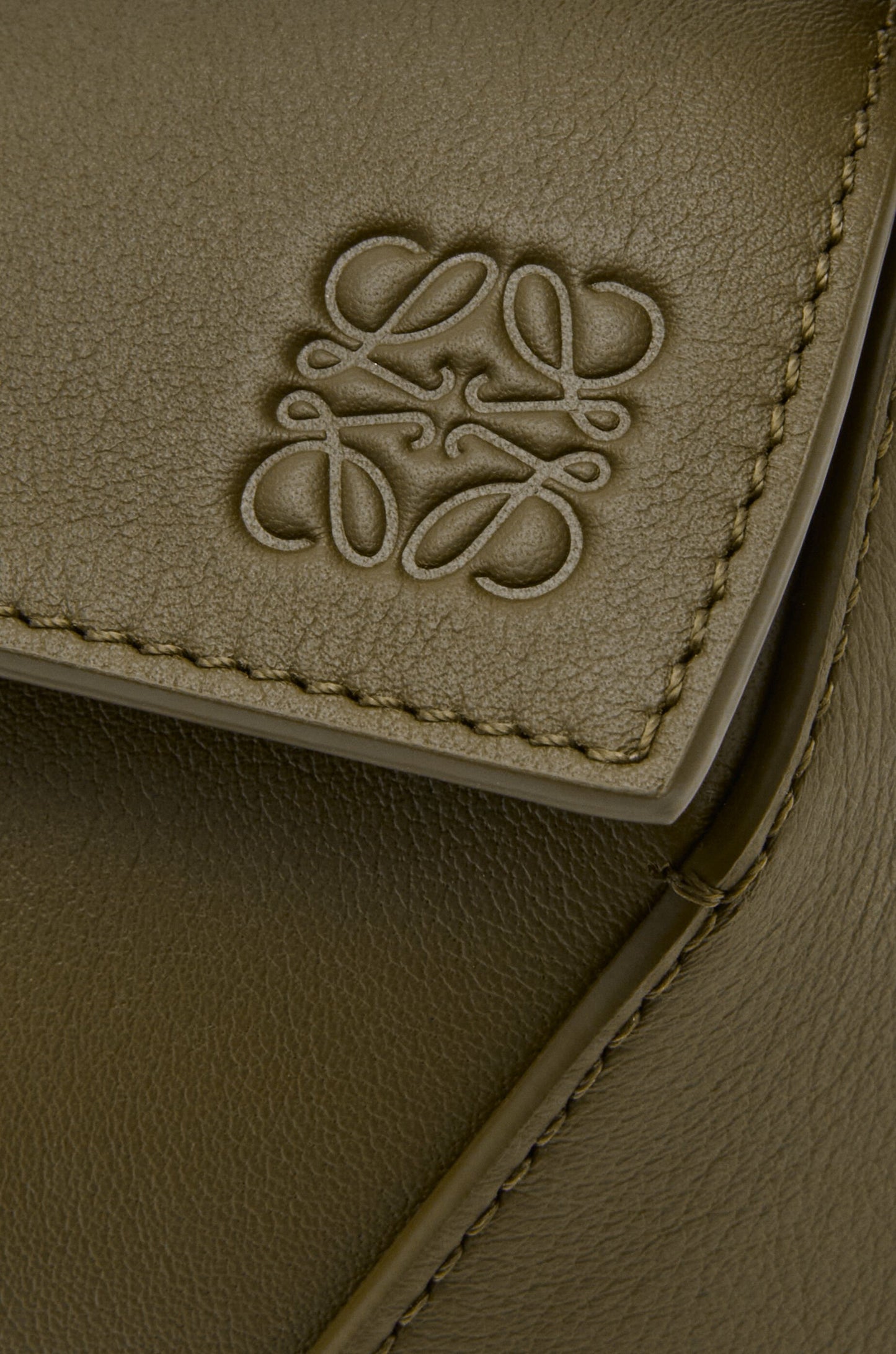 Small Puzzle bag in classic calfskin - Hall Of Brand