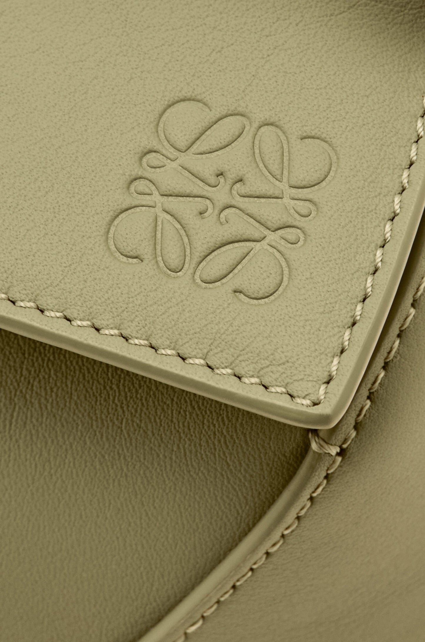 Small Puzzle bag in classic calfskin - Hall Of Brand