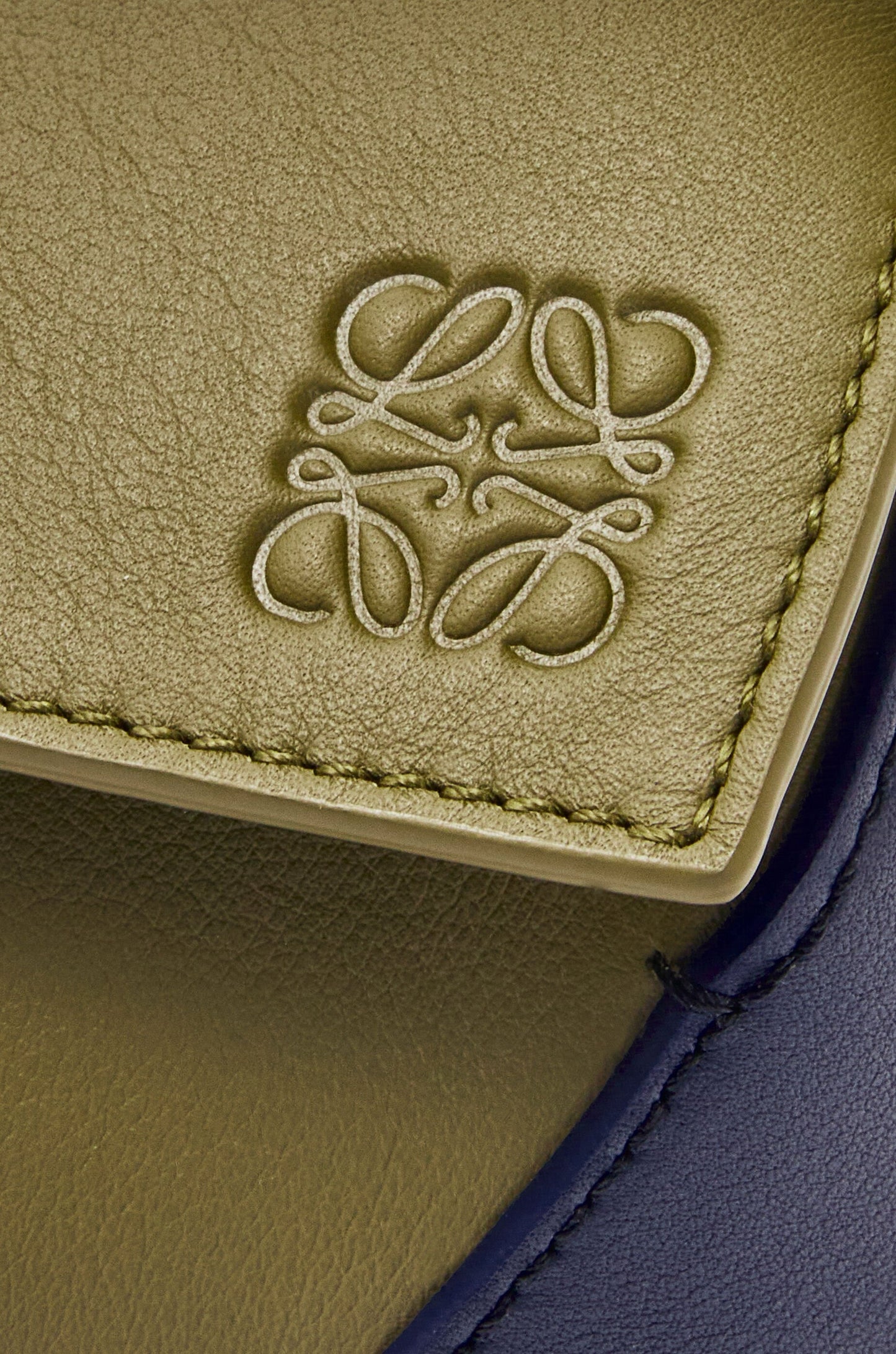 Small Puzzle bag in classic calfskin - Hall Of Brand