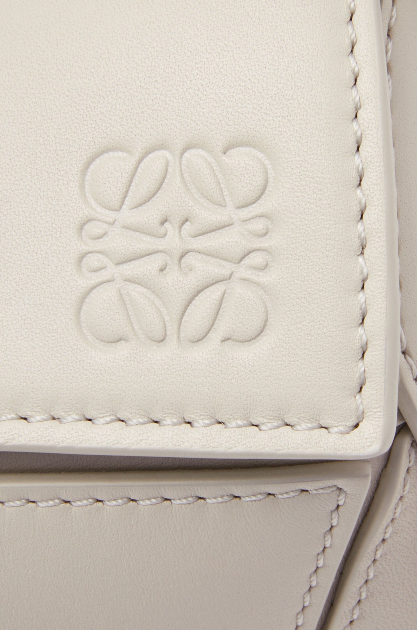 Small Puzzle bag in satin calfskin - Hall Of Brand