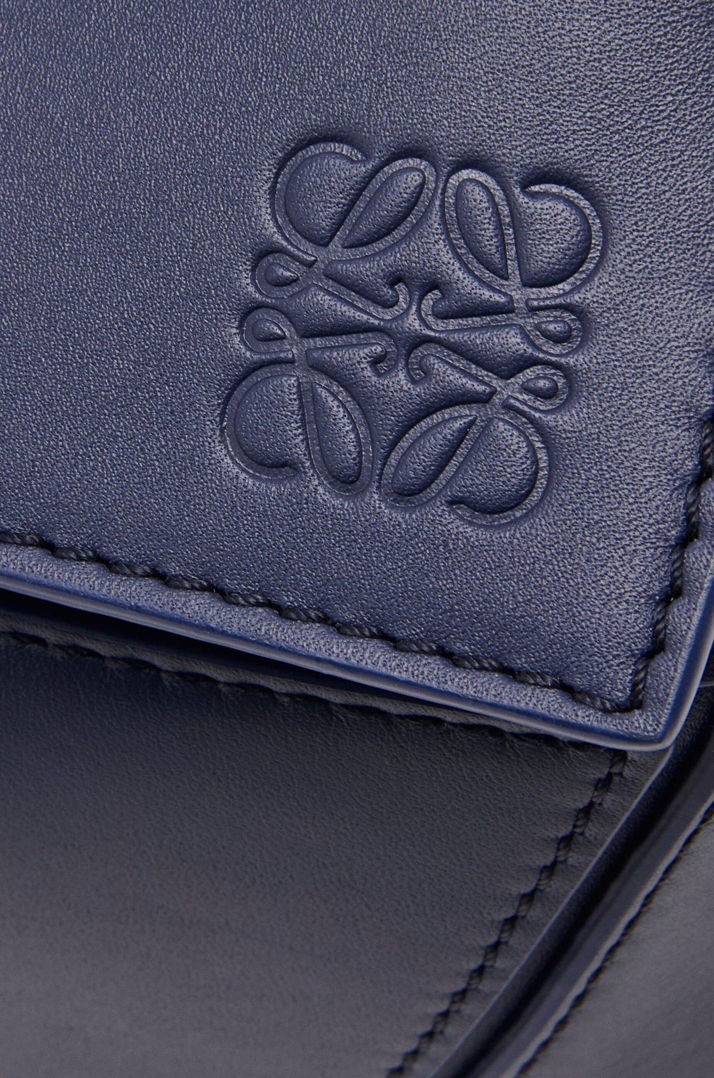 Small Puzzle bag in satin calfskin - Hall Of Brand