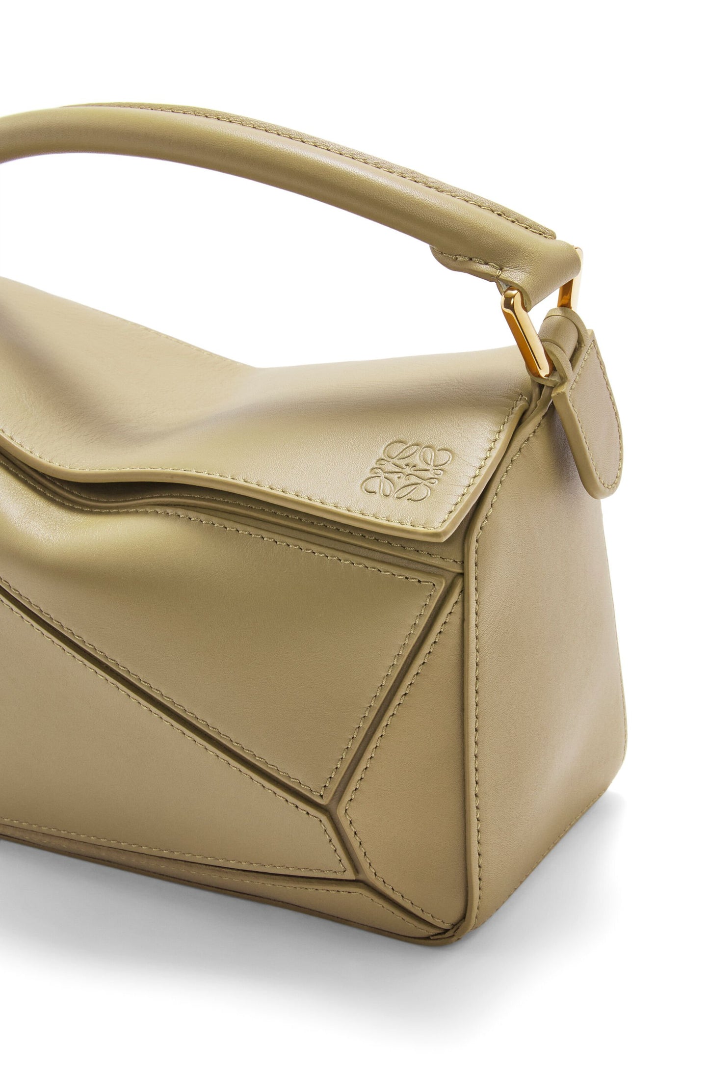 Small Puzzle bag in satin calfskin - Hall Of Brand