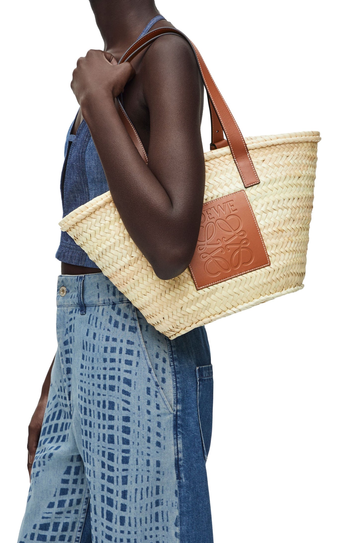 Basket bag in palm leaf and calfskin