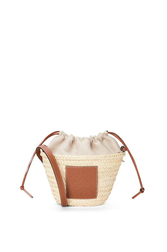 Drawstring bucket in palm leaf and calfskin