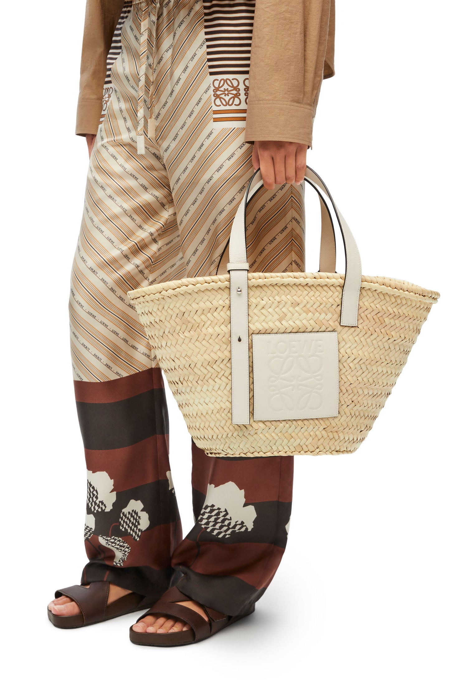 Basket bag in palm leaf and calfskin