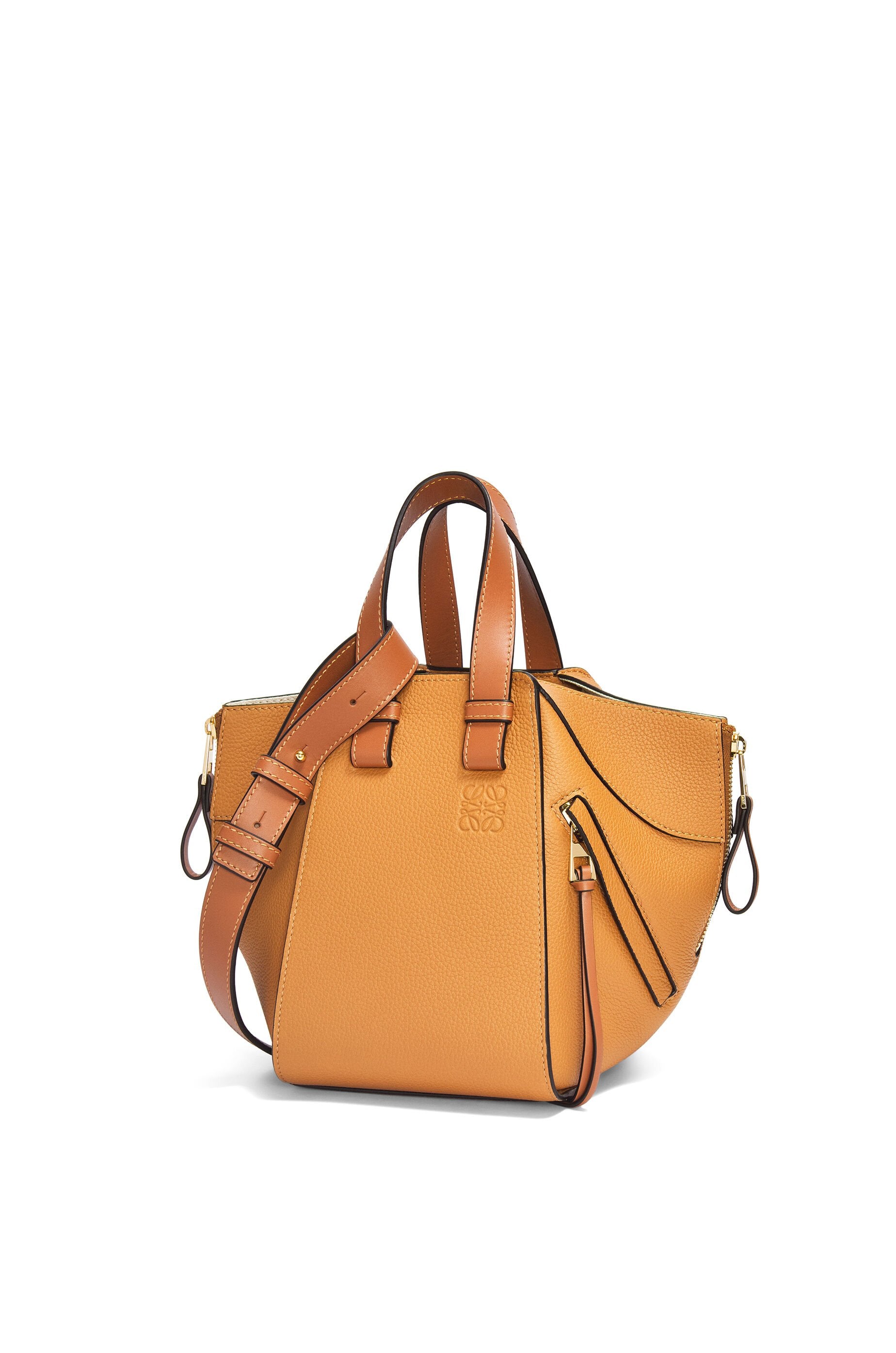 Compact Hammock bag in soft grained calfskin - Hall Of Brand