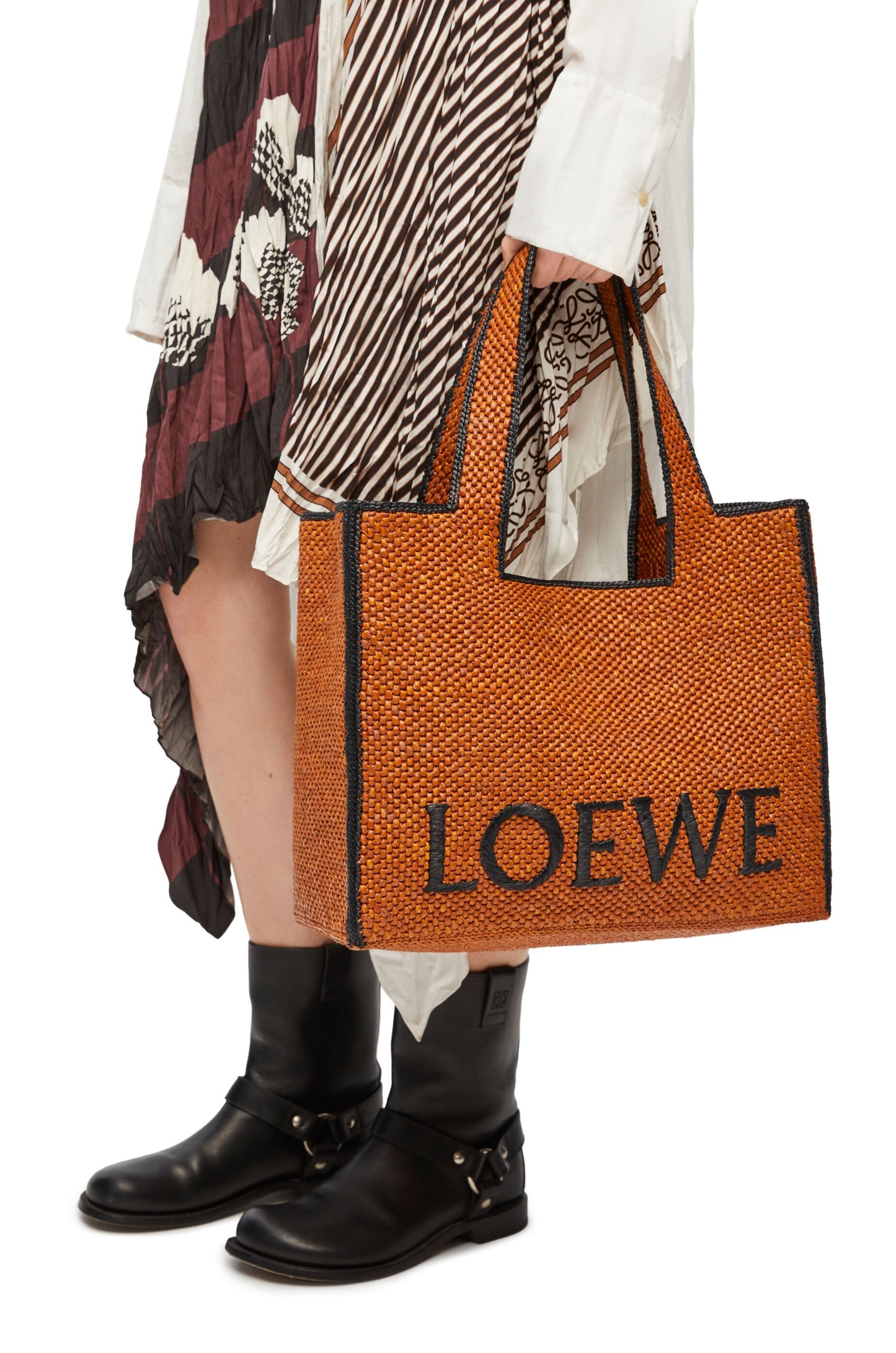 Large LOEWE Font Tote in raffia