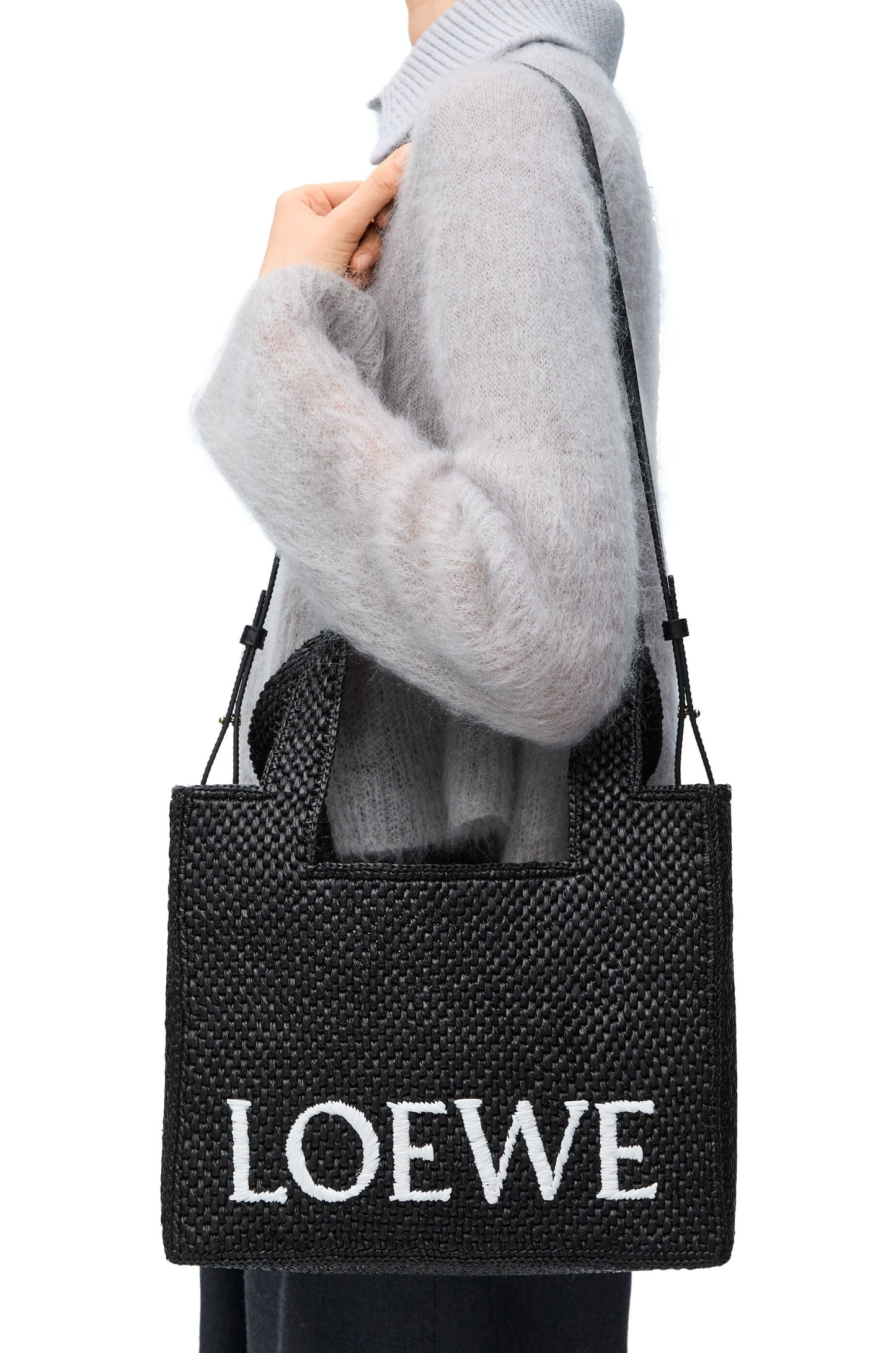 Medium LOEWE Font Tote in raffia