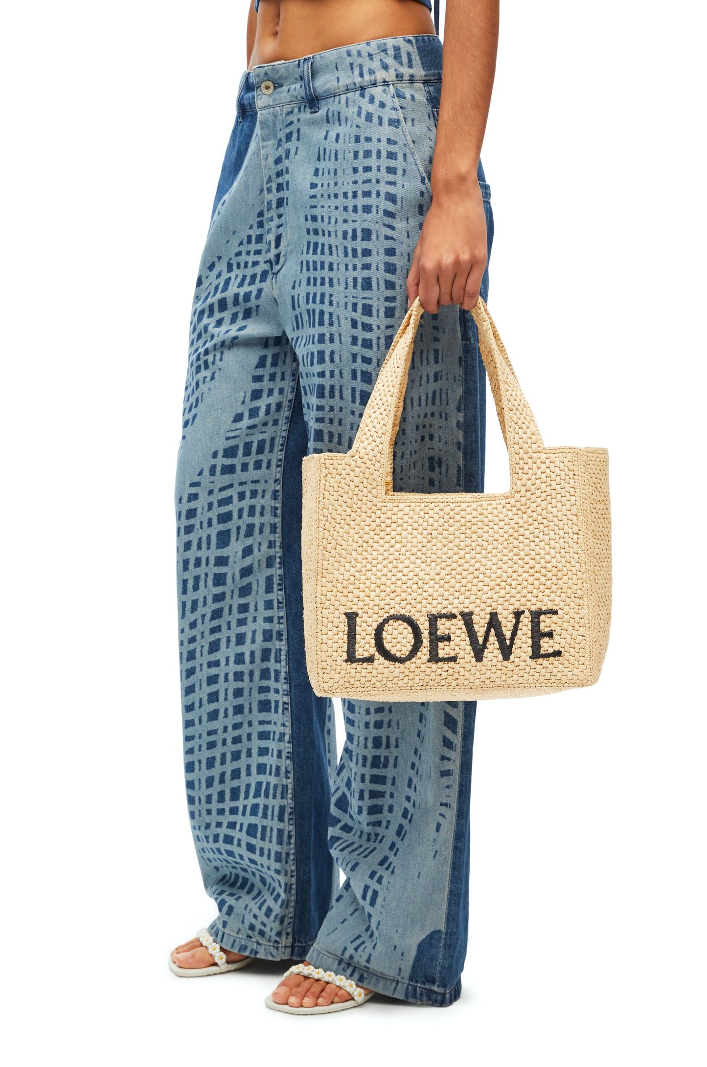 Medium LOEWE Font tote in raffia