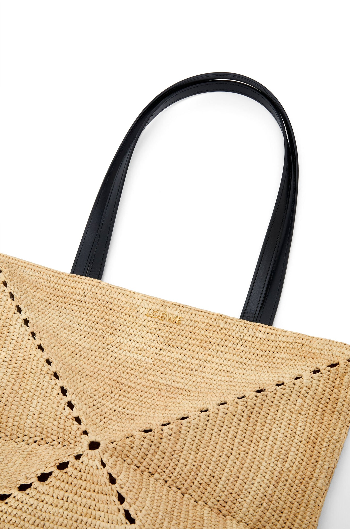 Puzzle Fold Tote in raffia