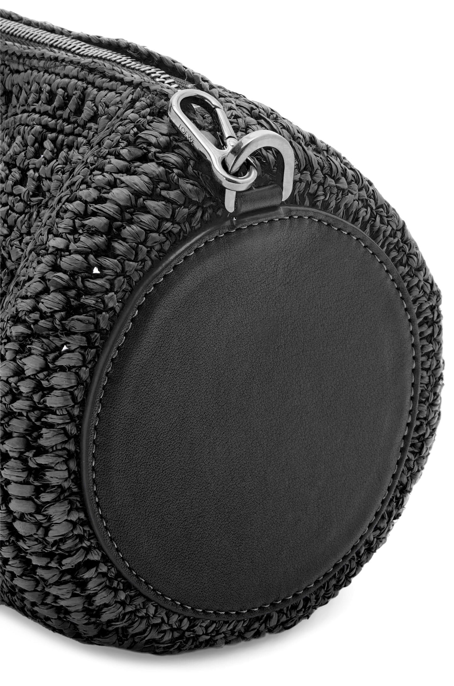 Bracelet pouch in raffia and calfskin