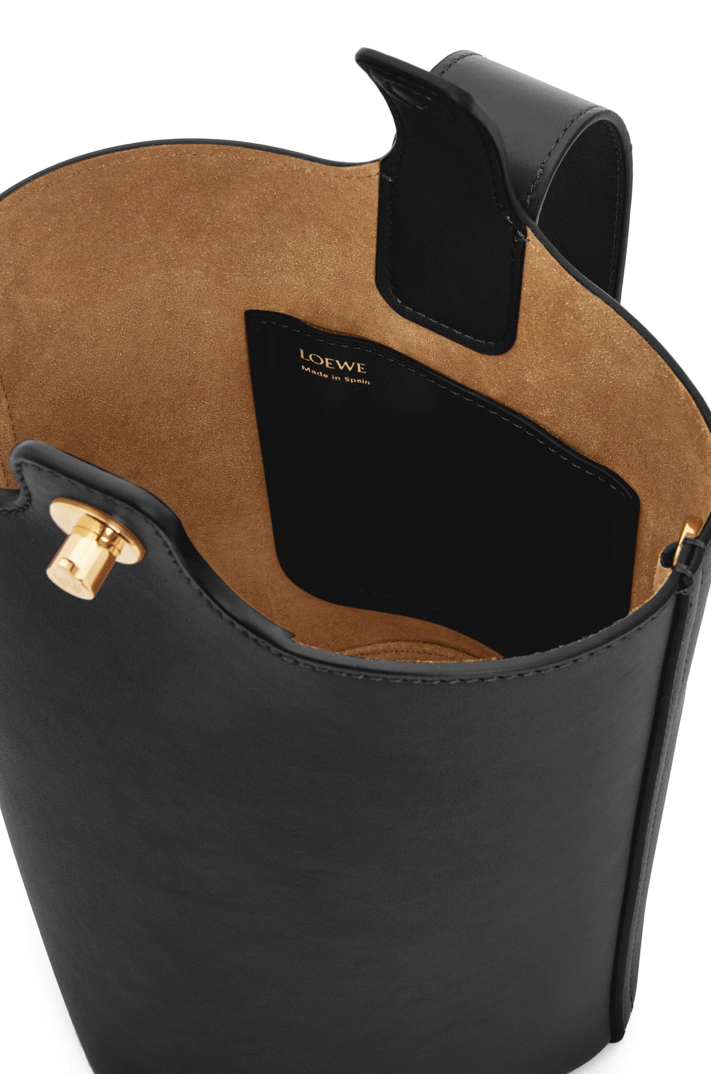 Mini Pebble bucket in mellow calfskin