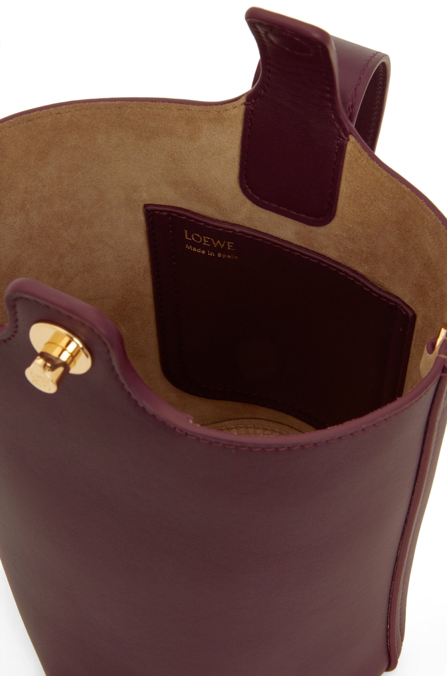 Mini Pebble bucket in mellow calfskin