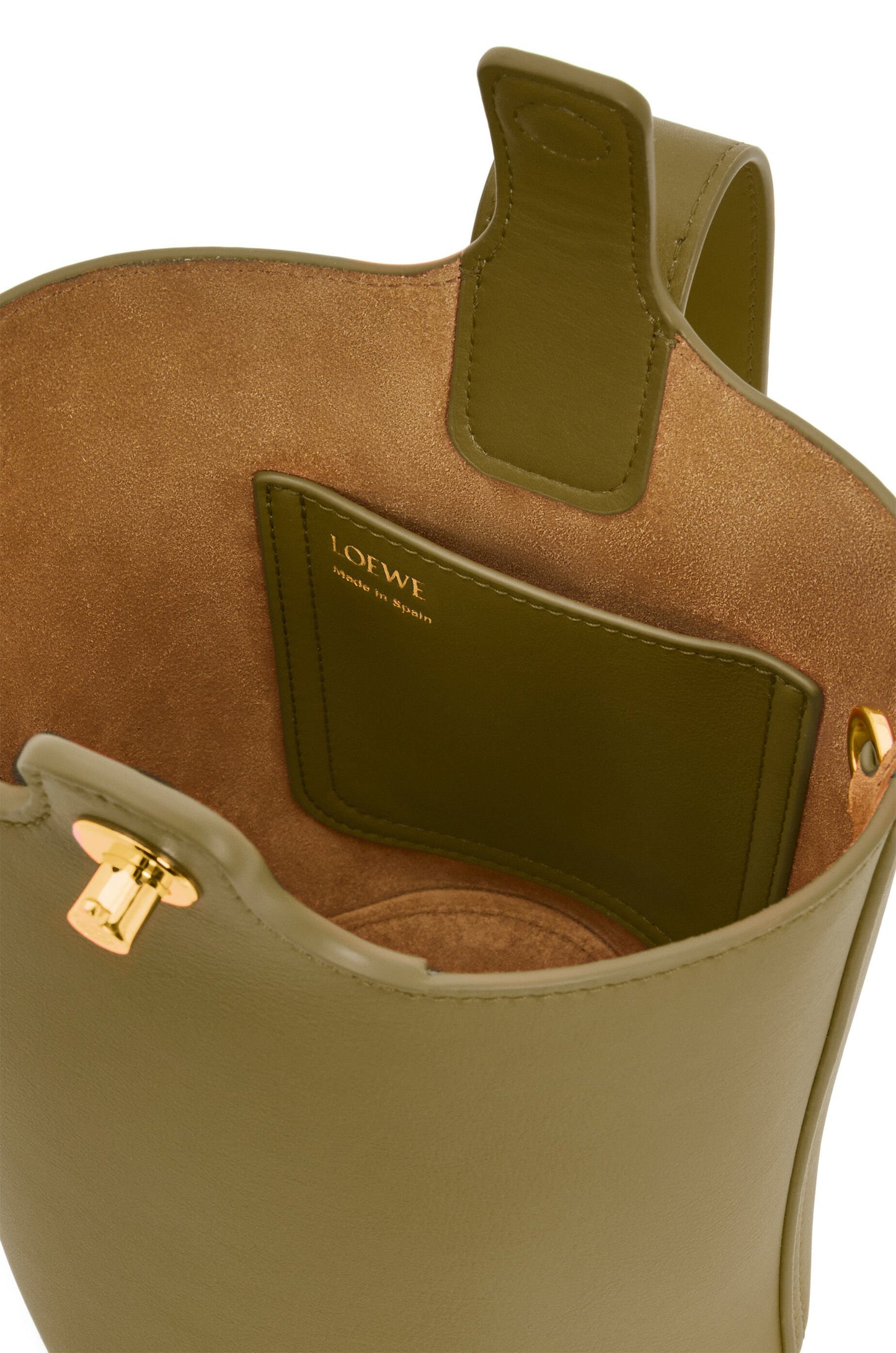 Mini Pebble bucket in mellow calfskin