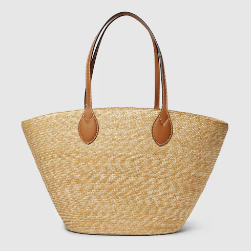 Medium straw tote with Gucci patch