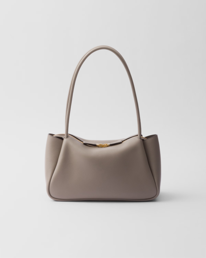 Medium leather handbag