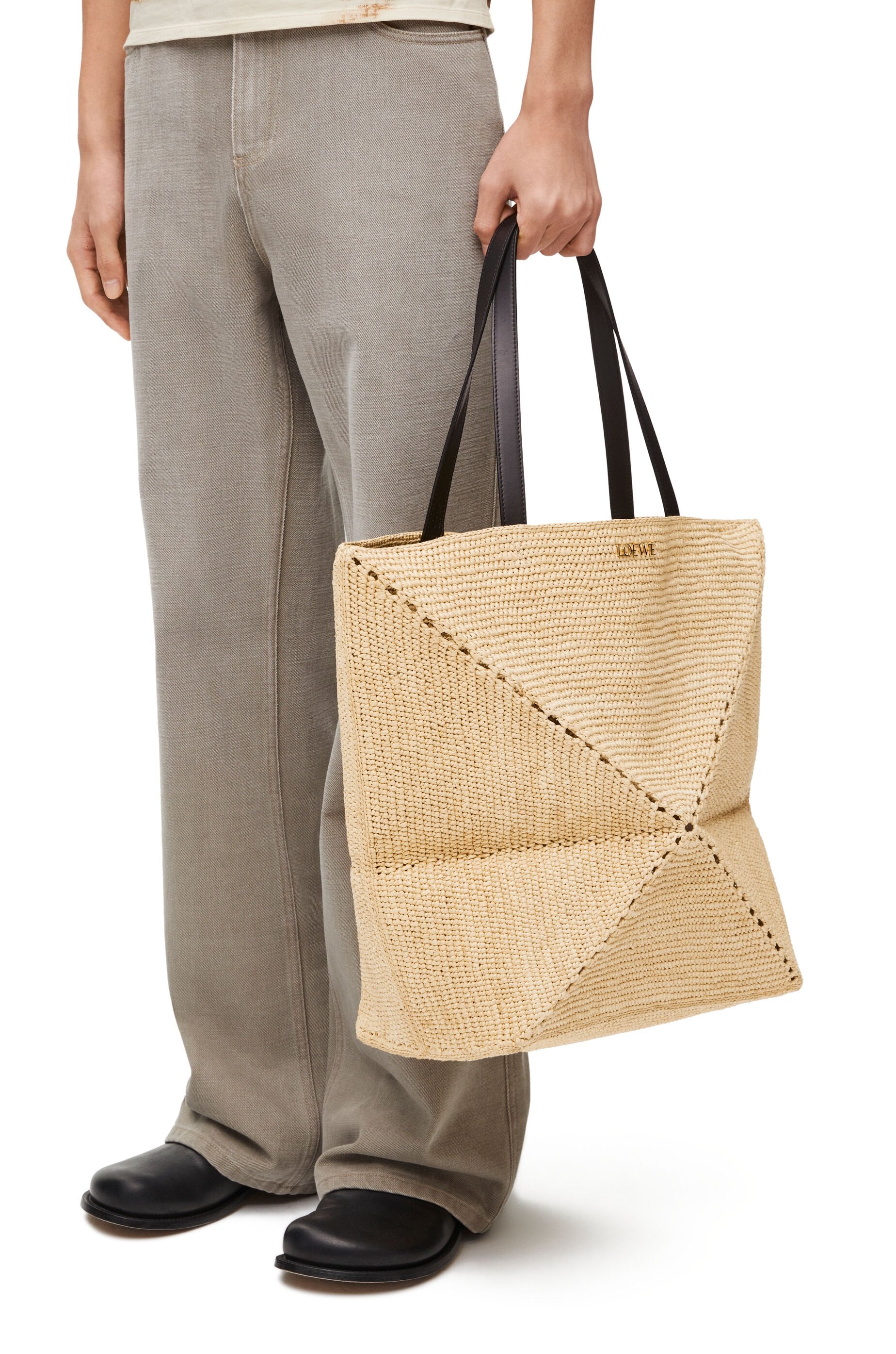 XL Puzzle Fold Tote in raffia - Hall Of Brand