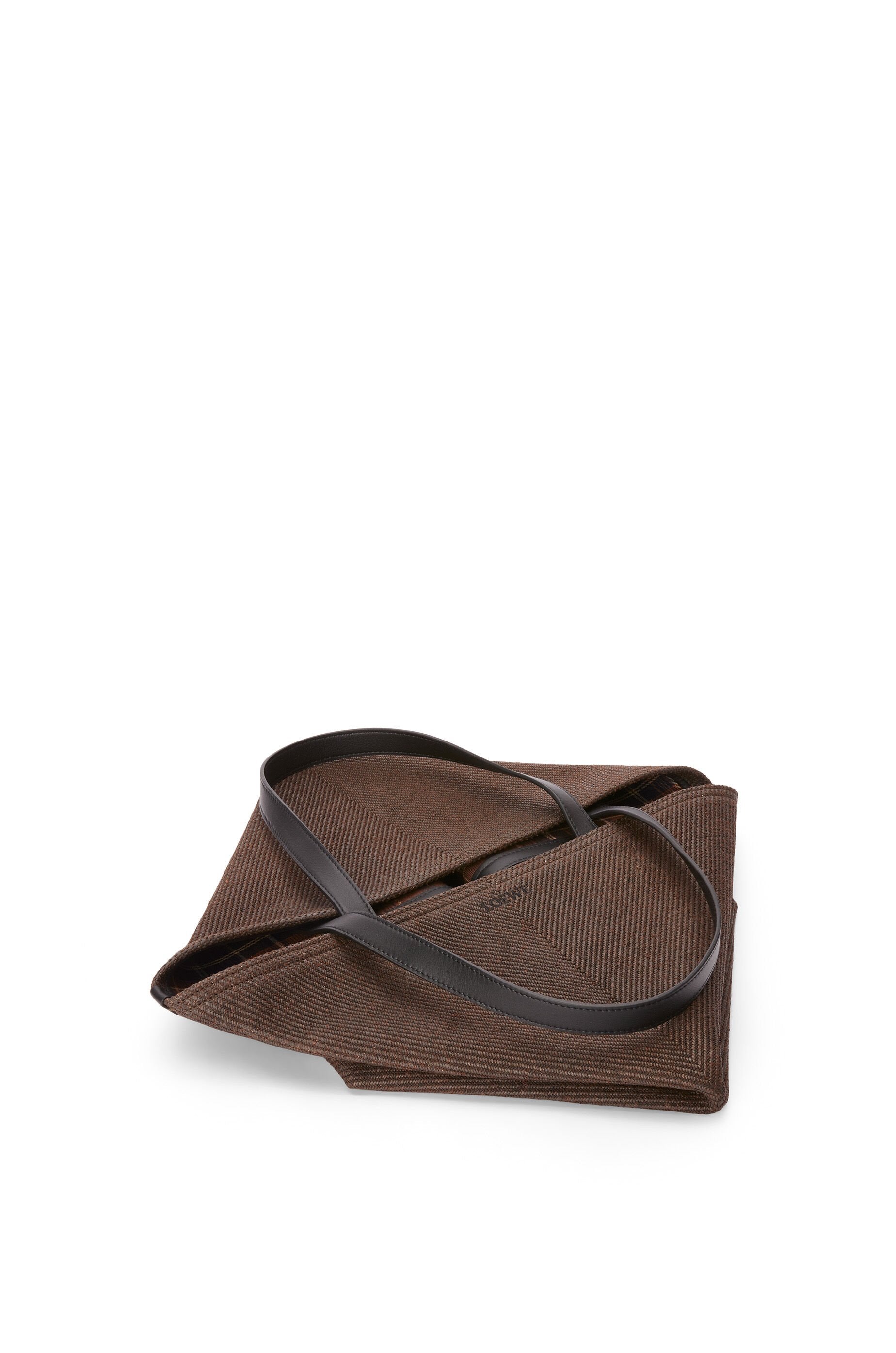 XL Puzzle Fold tote in waxed canvas - Hall Of Brand