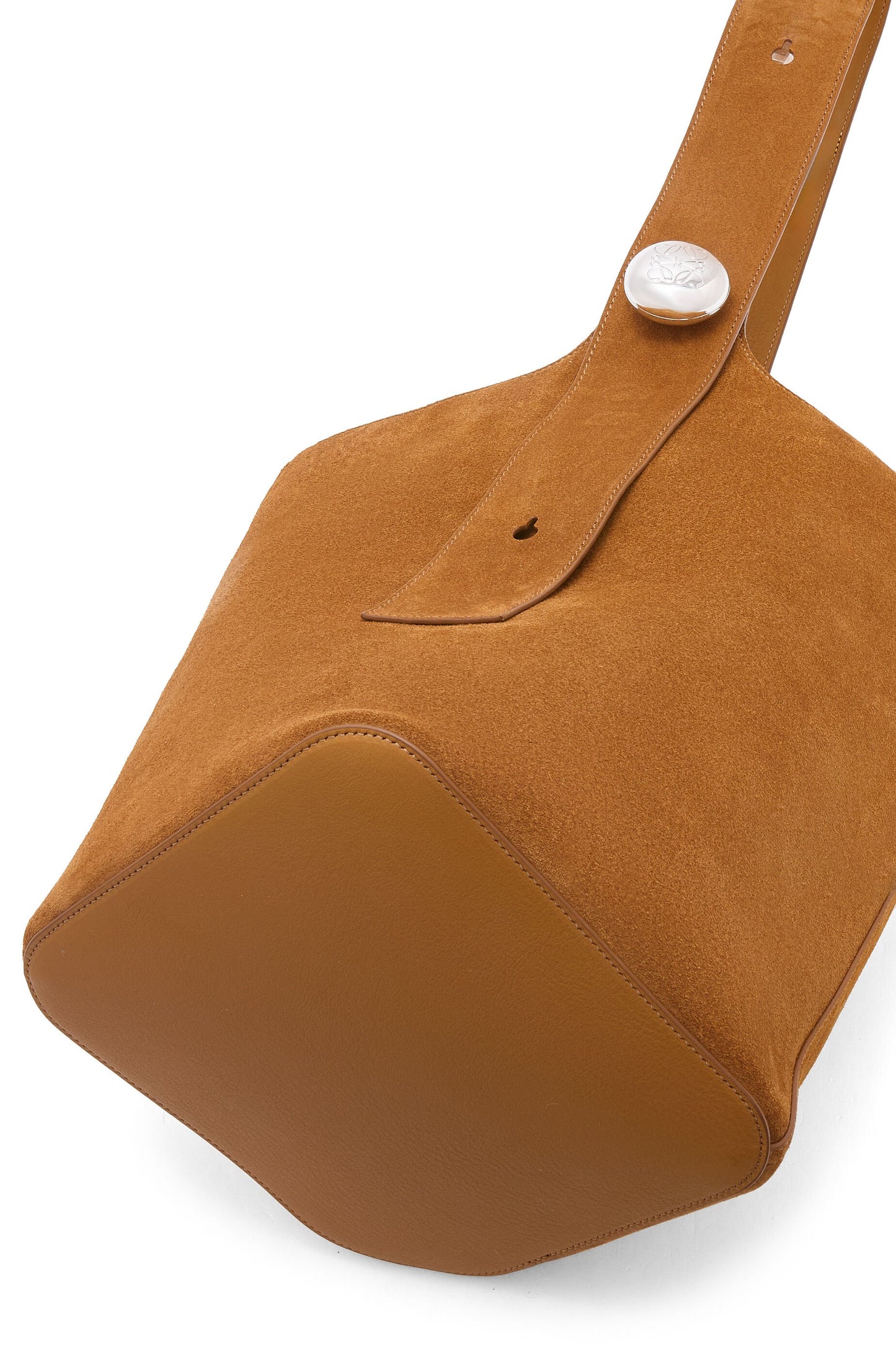 Large Pebble bucket bag in suede calfskin