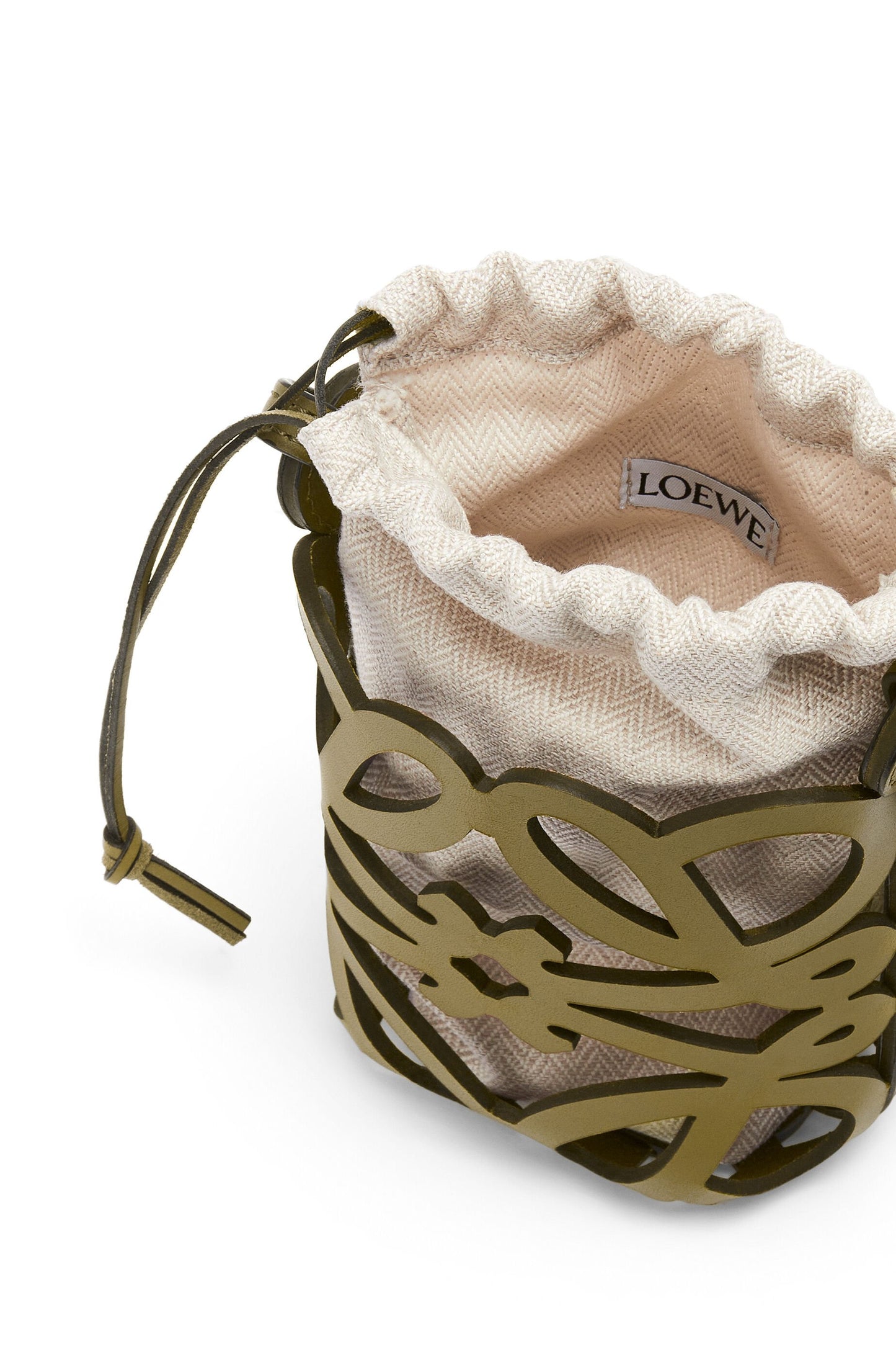 Anagram cut-out pocket in classic calfskin and canvas