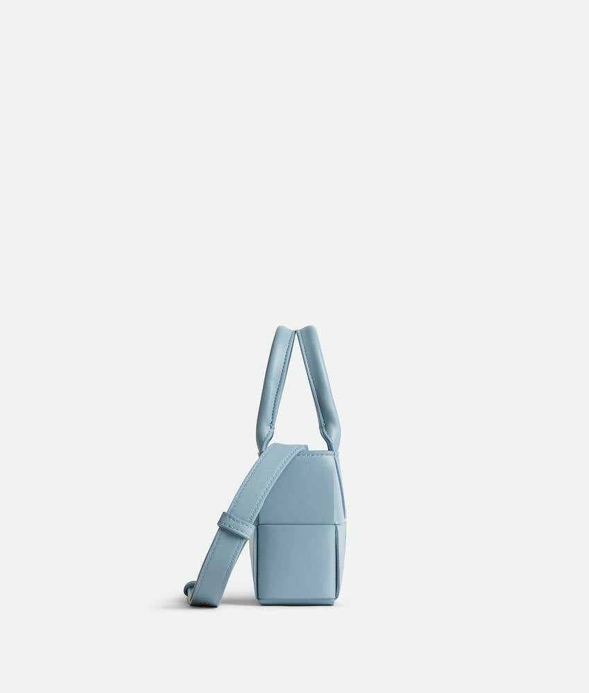 East-west arco tote