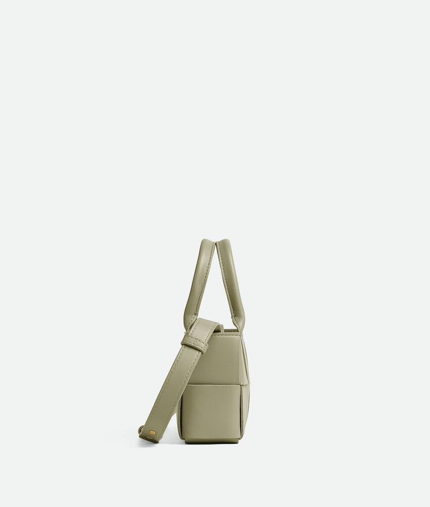 East-west arco tote